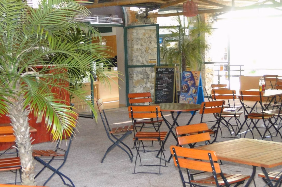 Polpo : ce restaurant sur péniche à Levallois